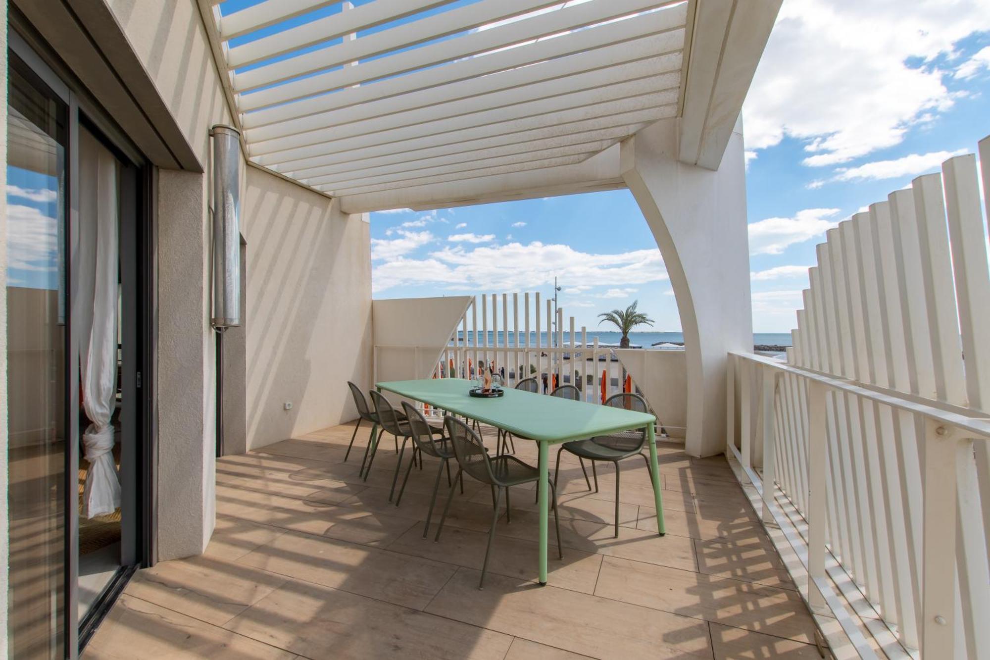 Le Majestic Residence Le Mind Vue Mer Exceptionnelle Grande Terrasse Privee Piscine Partagee Sur Le Toit Hyper Centre La Grande-Motte Exterior foto